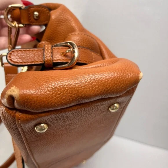 Chic Brown Leather Shoulder Bag - Picture 10 of 15